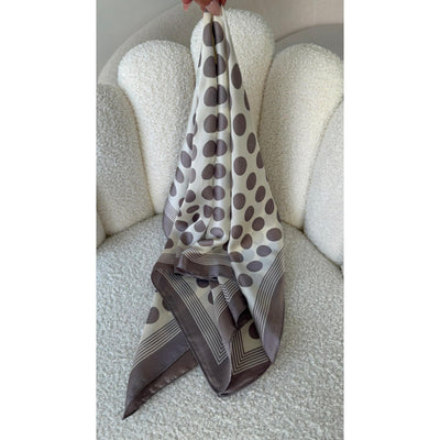 Foulard pois taupe