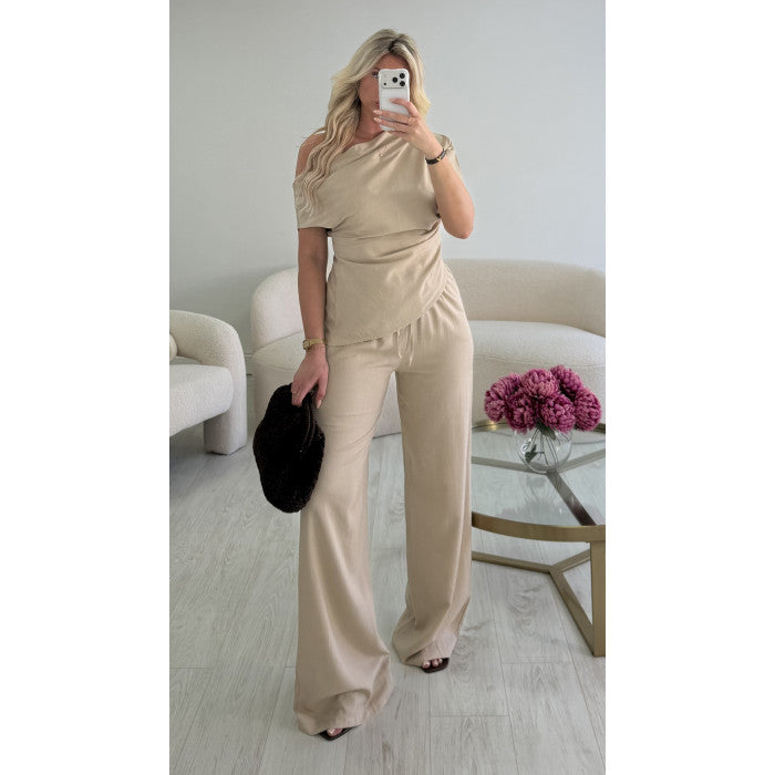 Top lin beige drapé asymétrique